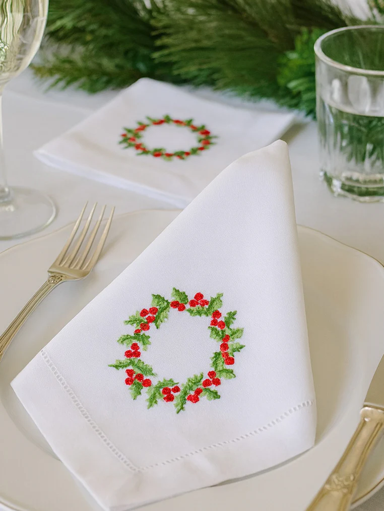 Cocktail Napkins, Christmas Berry Wreath, Set of 4 - Image 3