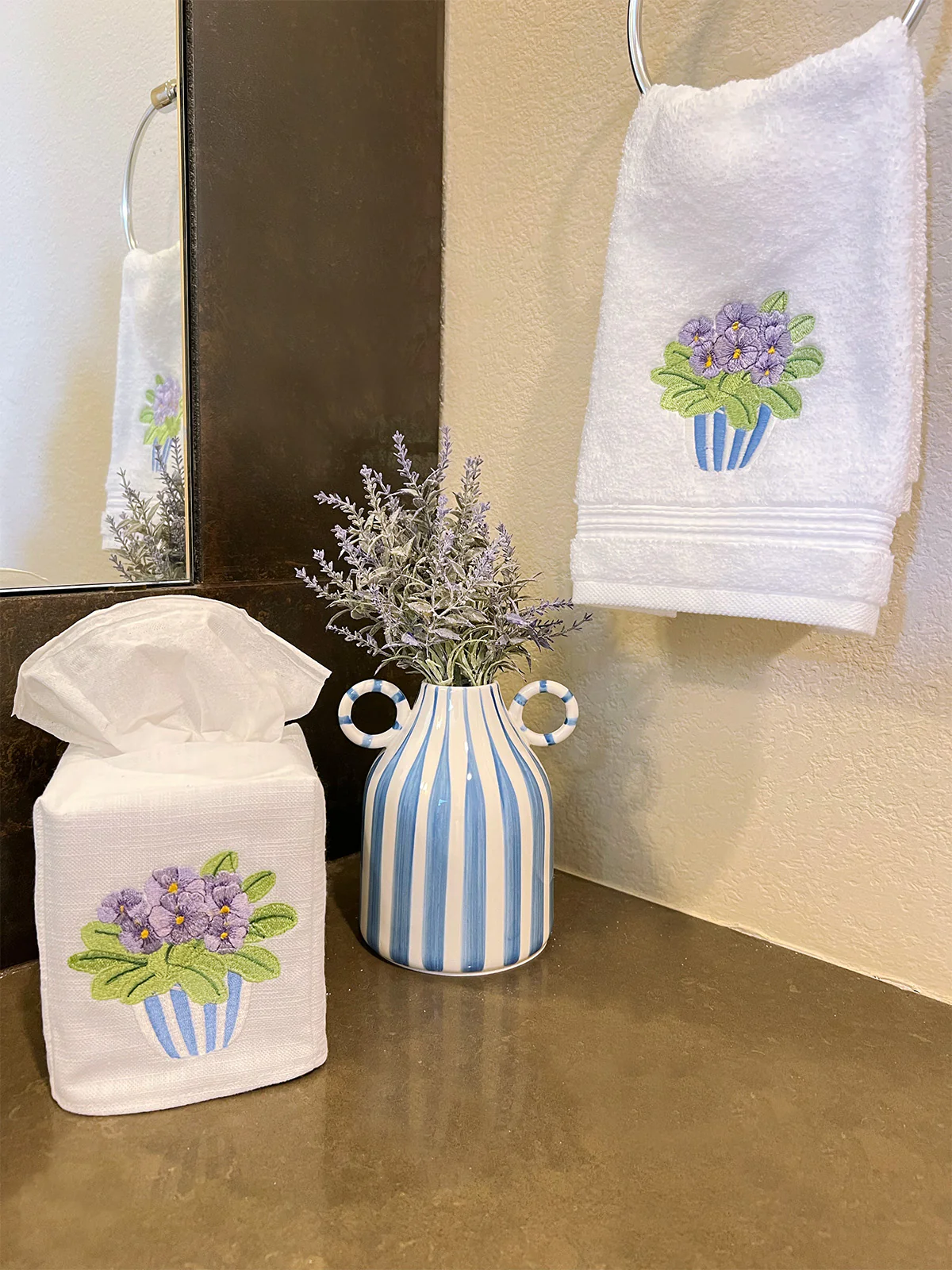 Guest Towel, Terry, Pot of Pansies - Image 2