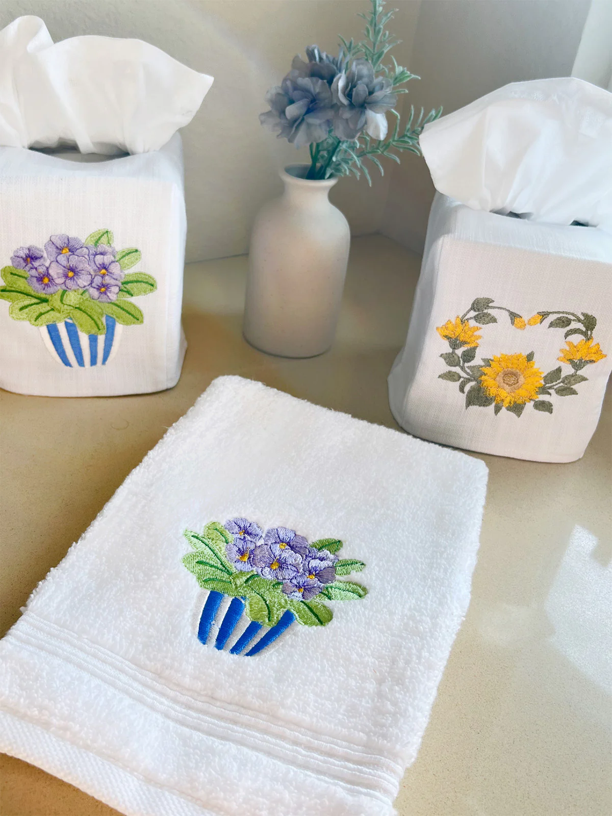 Guest Towel, Terry, Pot of Pansies - Image 4