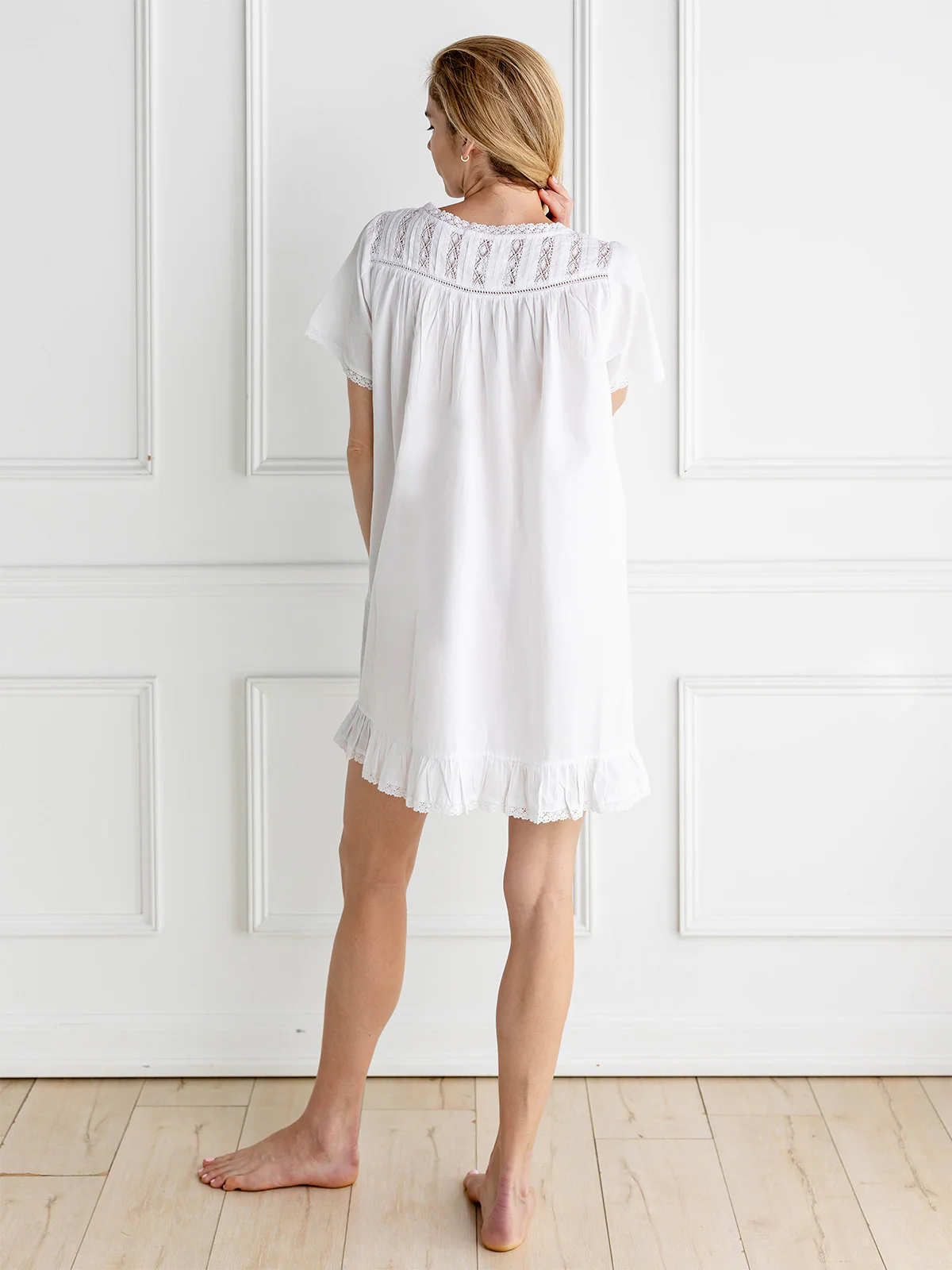 Margaret White Cotton Nightgown - Image 4
