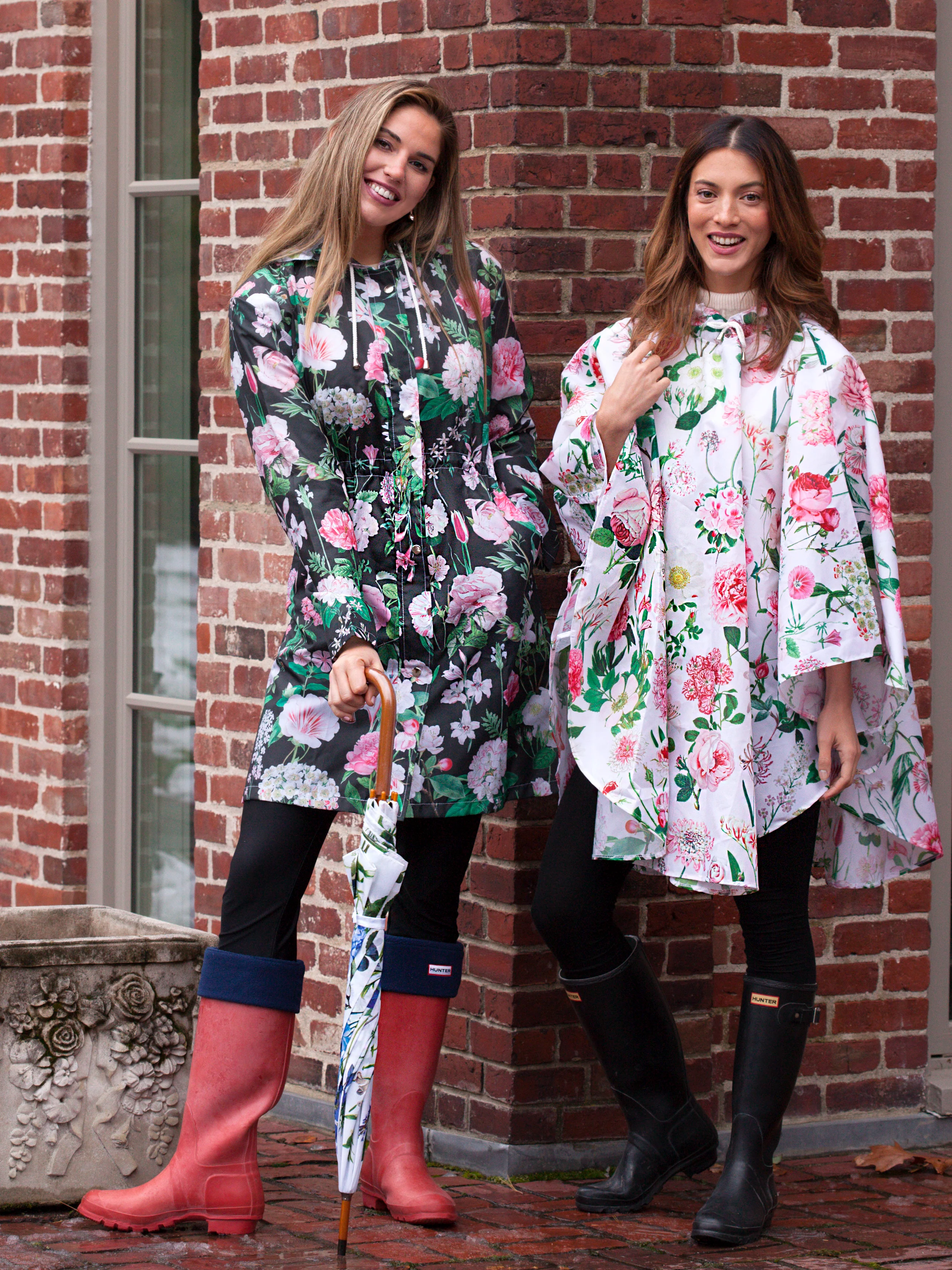 Cambridge Parka, Peony Design (Black) - Image 4