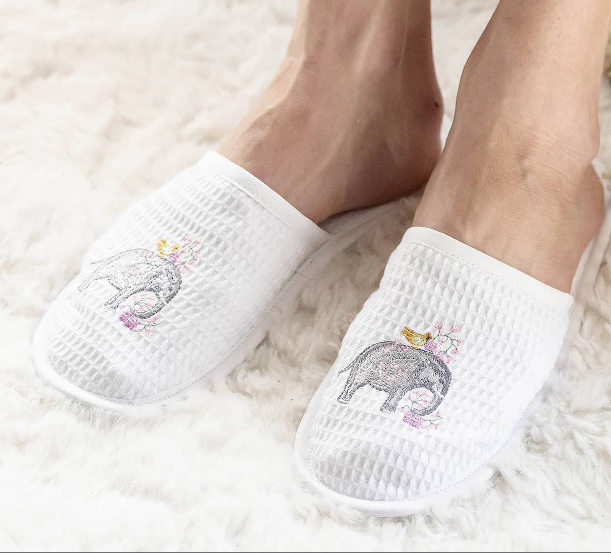 Slippers, Waffle Weave, Embroidered - Image 32