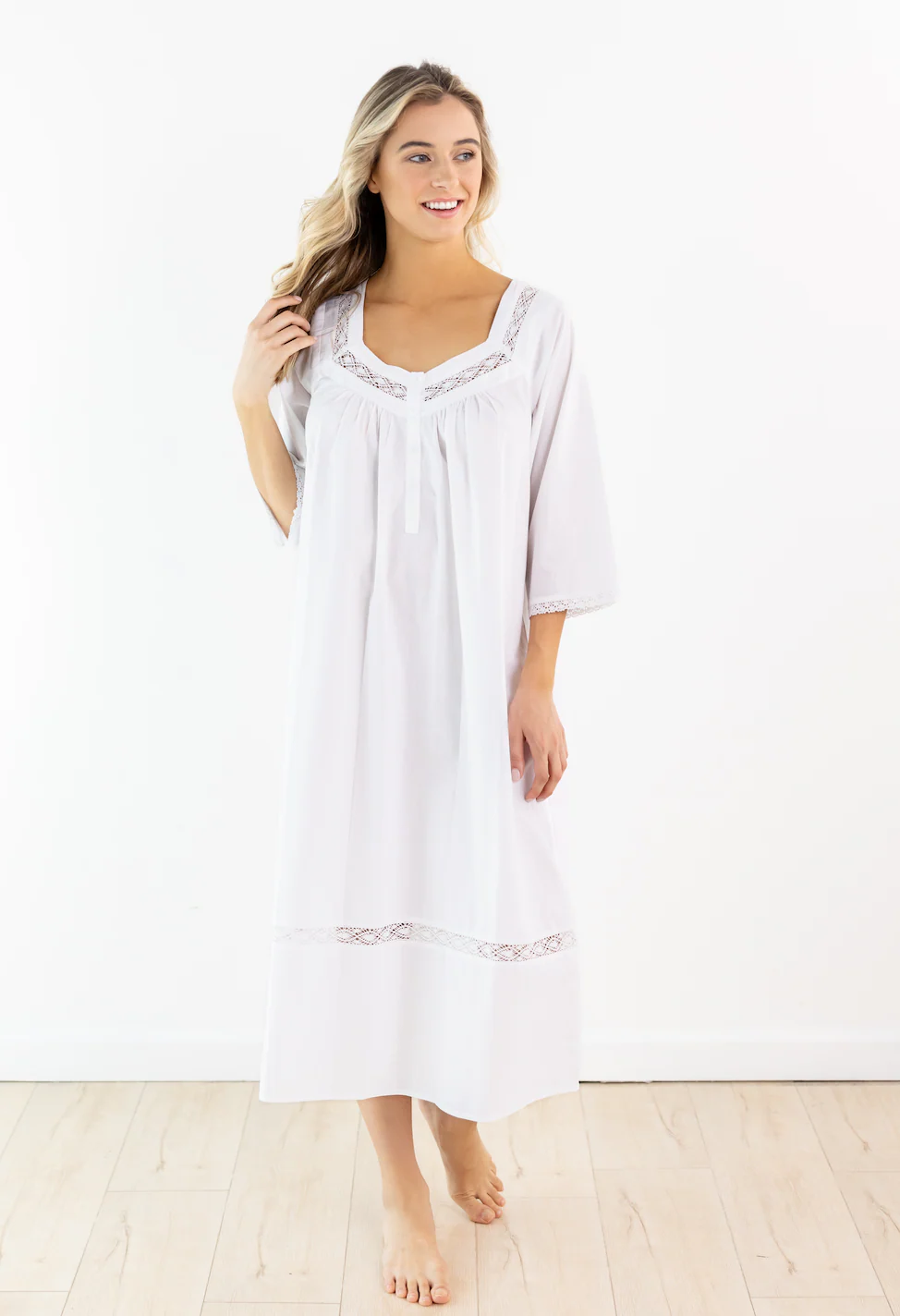 Victoria White Cotton Nightgown - Image 3